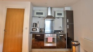Unclassified image, 2 of 24, button - Gateway Apartments (Leeds)