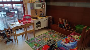 Area anak-anak