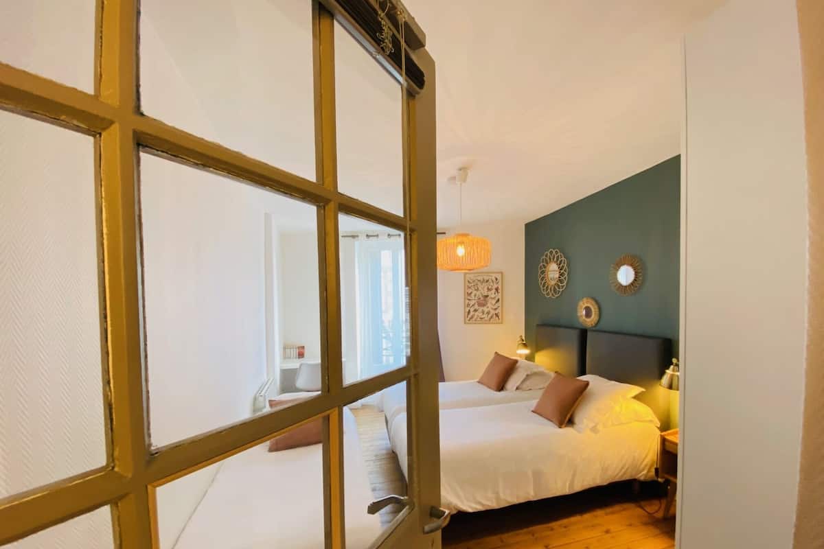 Family Oda | Kaliteli yatak takımı, ayrı ayrı dekore edilmiş, ayrı ayrı döşenmiş