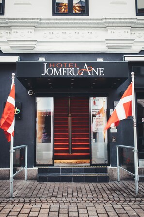Front of property - Dancenter Hotel Jomfru Ane (Aalborg)
