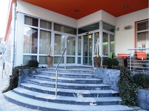 Exterior - Hotel Bela Krajina (Metlika)