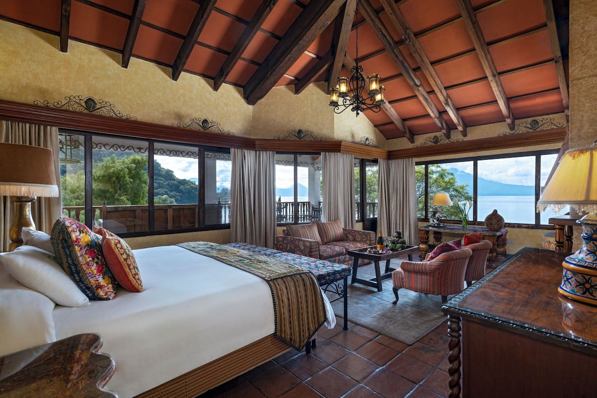 premium suite, lake view | 1 bedroom, premium bedding, in-room safe, soundproofing