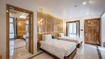 Phòng Suite dành cho gia đình, 2 phòng ngủ, quang cảnh biển | 1 phòng ngủ, két bảo mật tại phòng, trang trí khác biệt