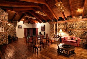 Interior - Hotel Candelaria Antigua (Antigua Guatemala)