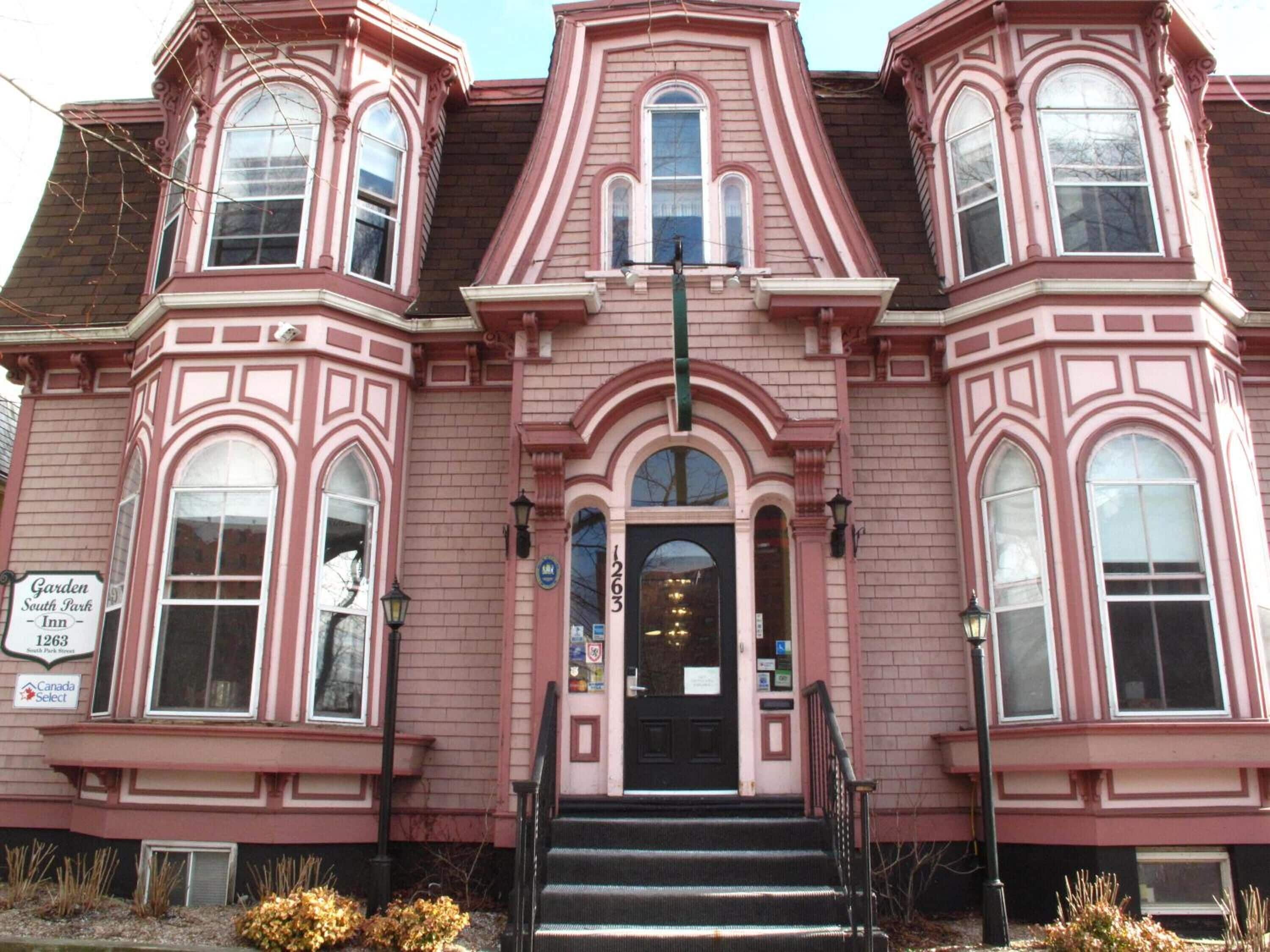 Photo - Garden South Park Inn