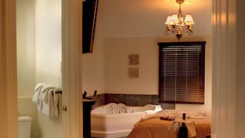 Room with 1 Queen Bed and 1 Sofa Bed (6-Course Dinner & Hot Tub Included) | 1 bedroom, blackout curtains, soundproofing, iron/ironing board