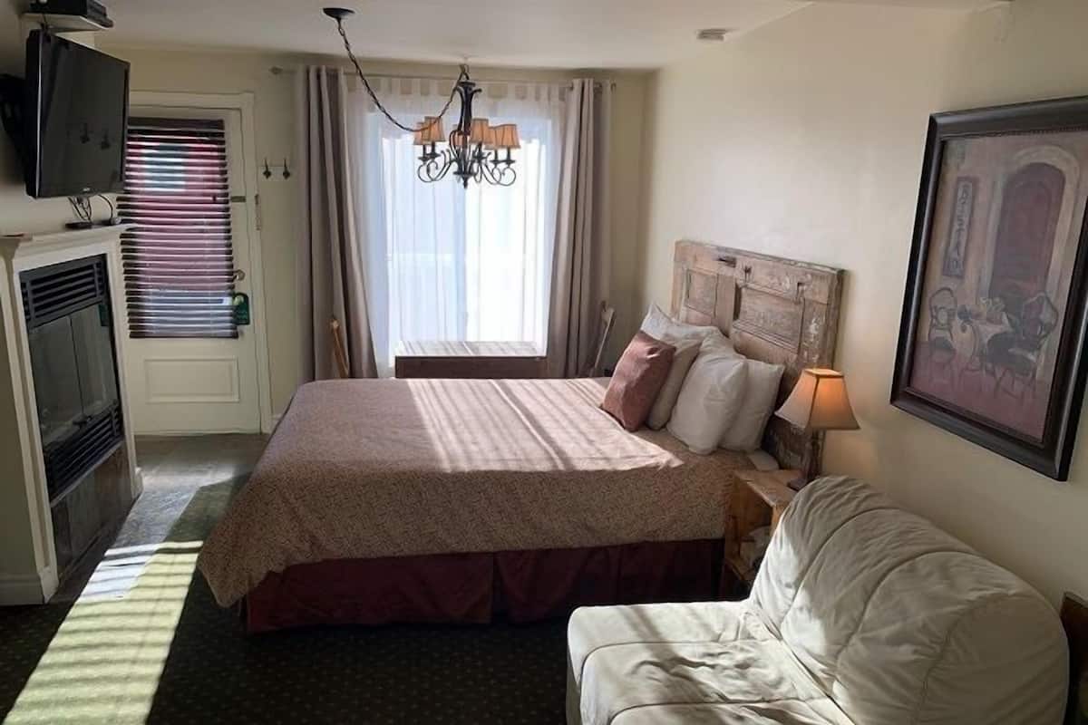 Comfort kamer, 1 queensize bed met slaapbank, bubbelbad (Champêtre) | Kameruitzicht