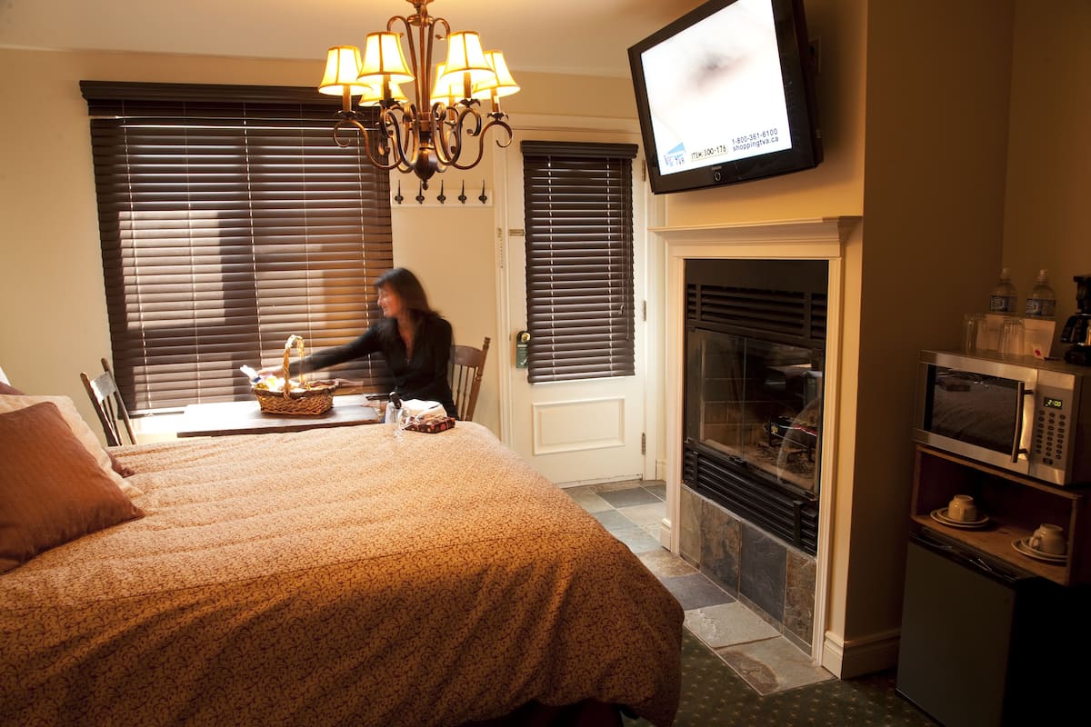 1 bedroom, blackout curtains, soundproofing, iron/ironing board