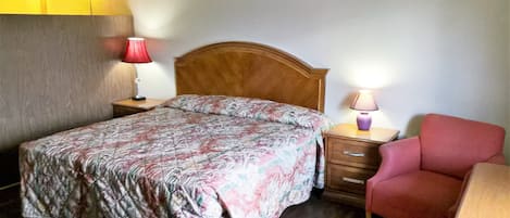 Standardzimmer | Schreibtisch, kostenloses WLAN