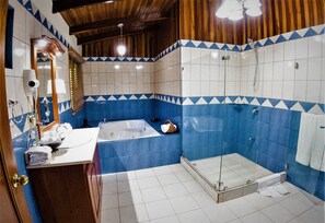 Bathroom - Arenal Paraíso Resort & Thermo Mineral Hot Springs (La Fortuna)