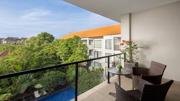 Junior Suite, Pool View | Terrace/patio