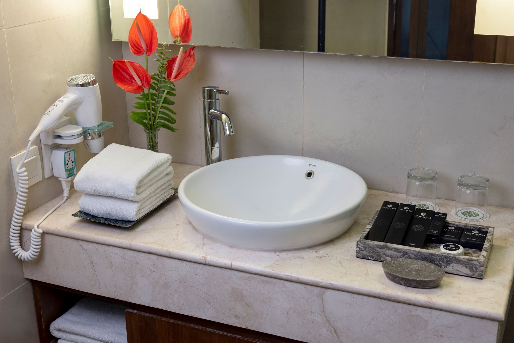 shower, free toiletries, hair dryer, bathrobes