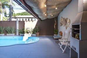 Área de parrillas y picnic