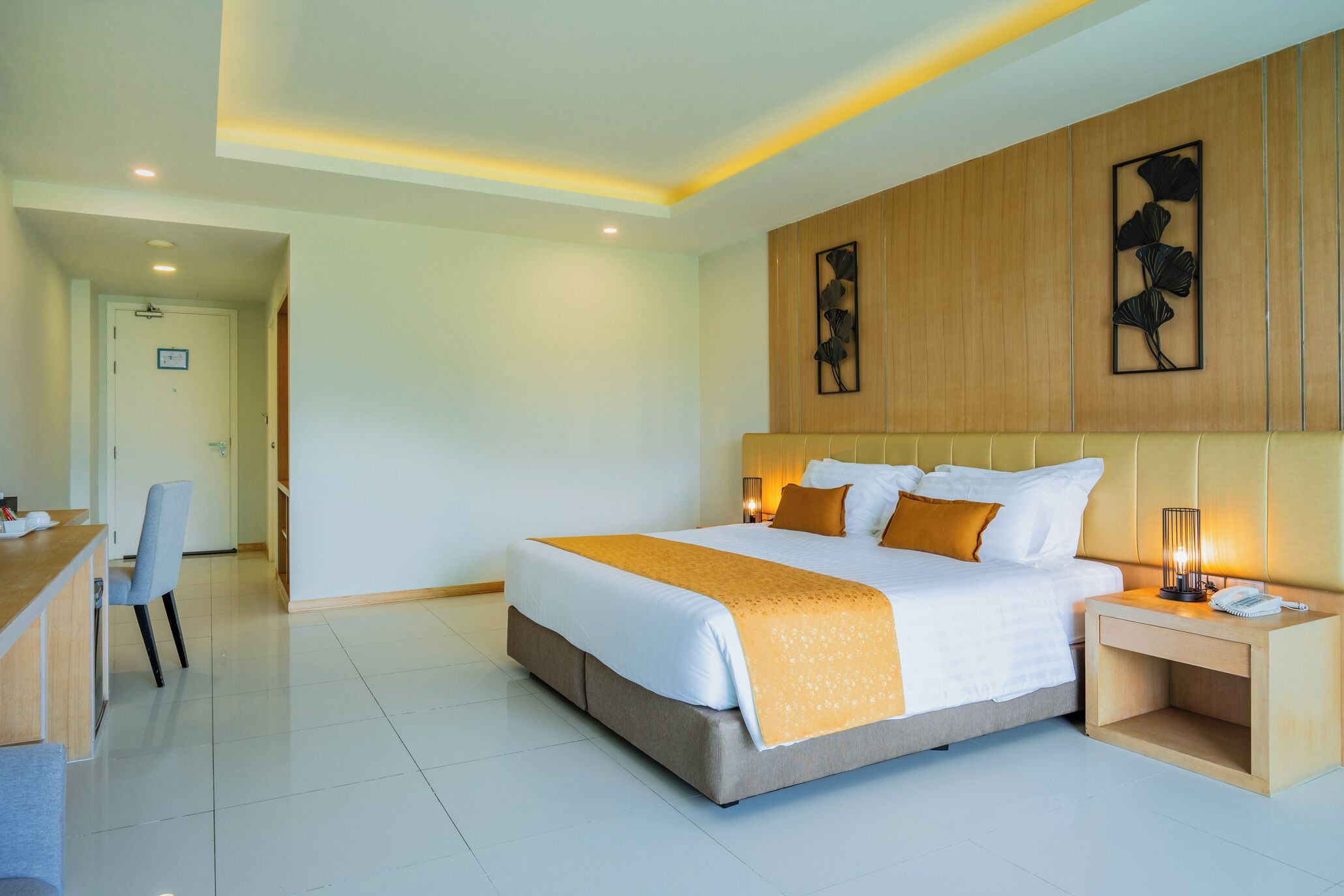 Kahden hengen grand-huone | Kylpyhuone | Ilmaiset hygieniatuotteet, pyyhkeet