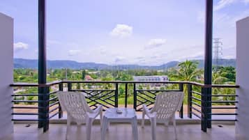 ๋๋ญ์ค ๋๋ธ๋ฃธ | ๋ฐ์ฝ๋ ์ ๋ง