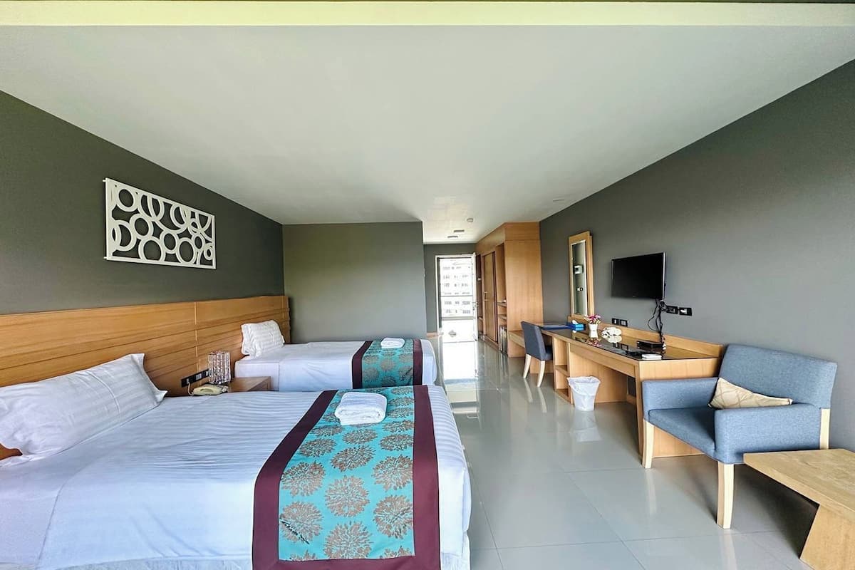 Deluxe Twin Room | View from room