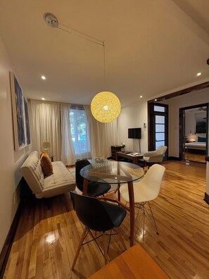 Comfort Studio Suite, 1 Queen Bed, Non Smoking, Kitchenette | Living area | Flat-screen TV, DVD player - Loft Jacques-Cartier- Le Plateau Free Parking (Montreal)