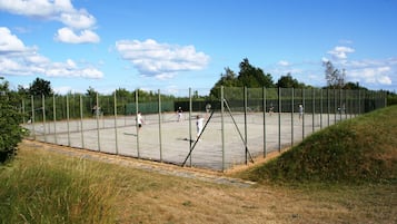 Tennis court