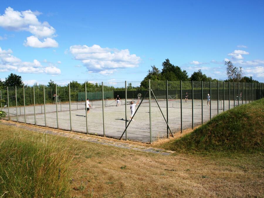 Tennis court