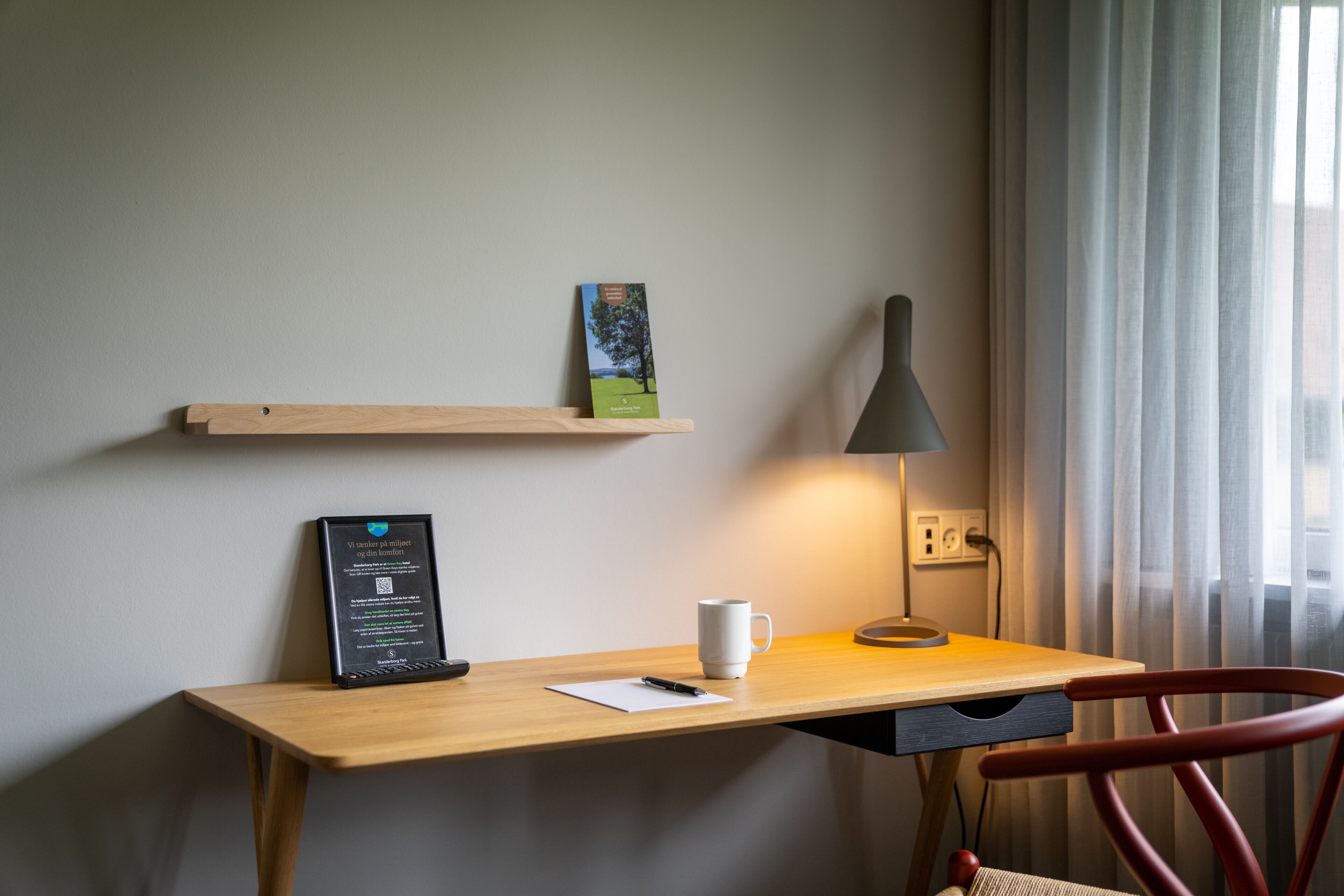 standard double room | 1 bedroom, in-room safe, desk, blackout curtains