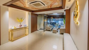 Reception - Hoang Linh Riverside Hotel (Da Nang)