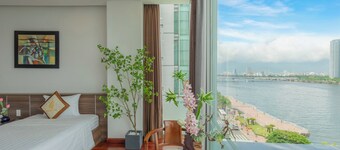 Hoang Linh Riverside Hotel