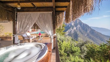 Mirach Suite (Sea View) | Terraza o patio