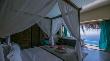 Capella Suite (Sea View) | 1 dormitorio, ropa de cama de alta calidad, minibar y caja fuerte