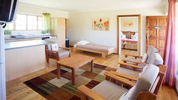 Floral Units | Meja kerja dan Wi-Fi gratis