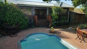 Outdoor pool - Aquarius Bed And Breakfast (Jeffreys Bay)