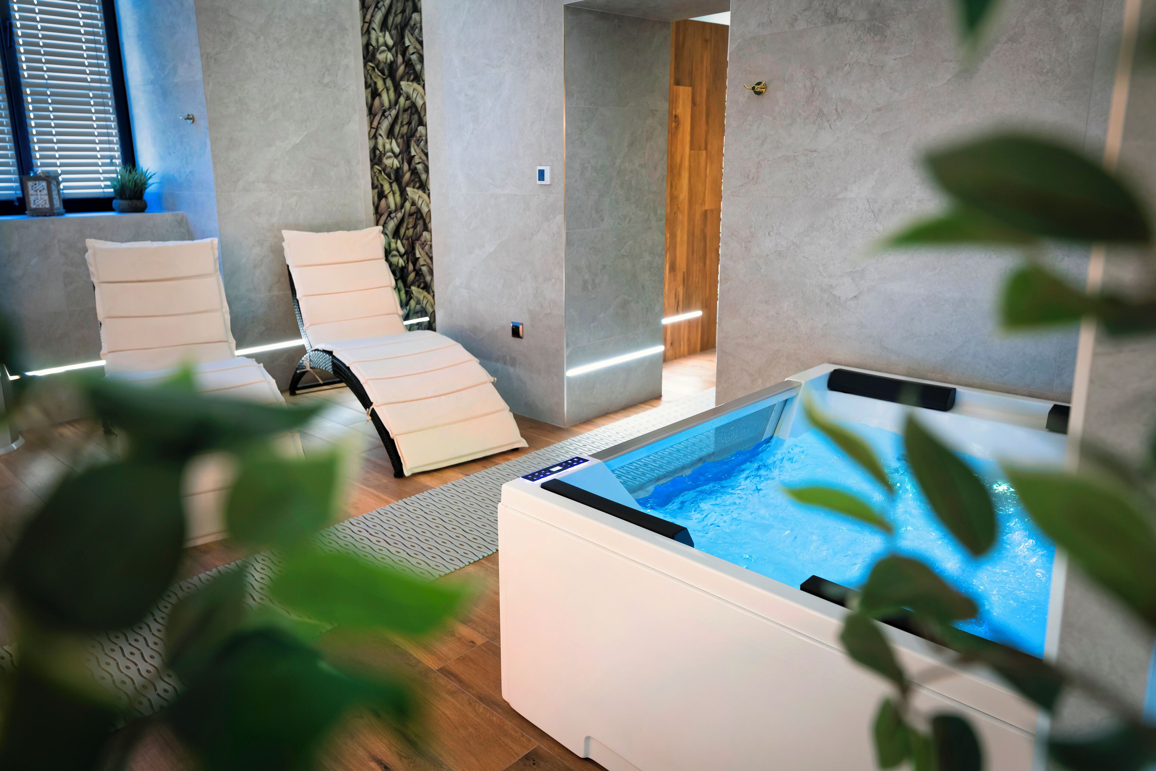 Hotstone-massages, diepe bindweefselmassages, massagebehandelingen