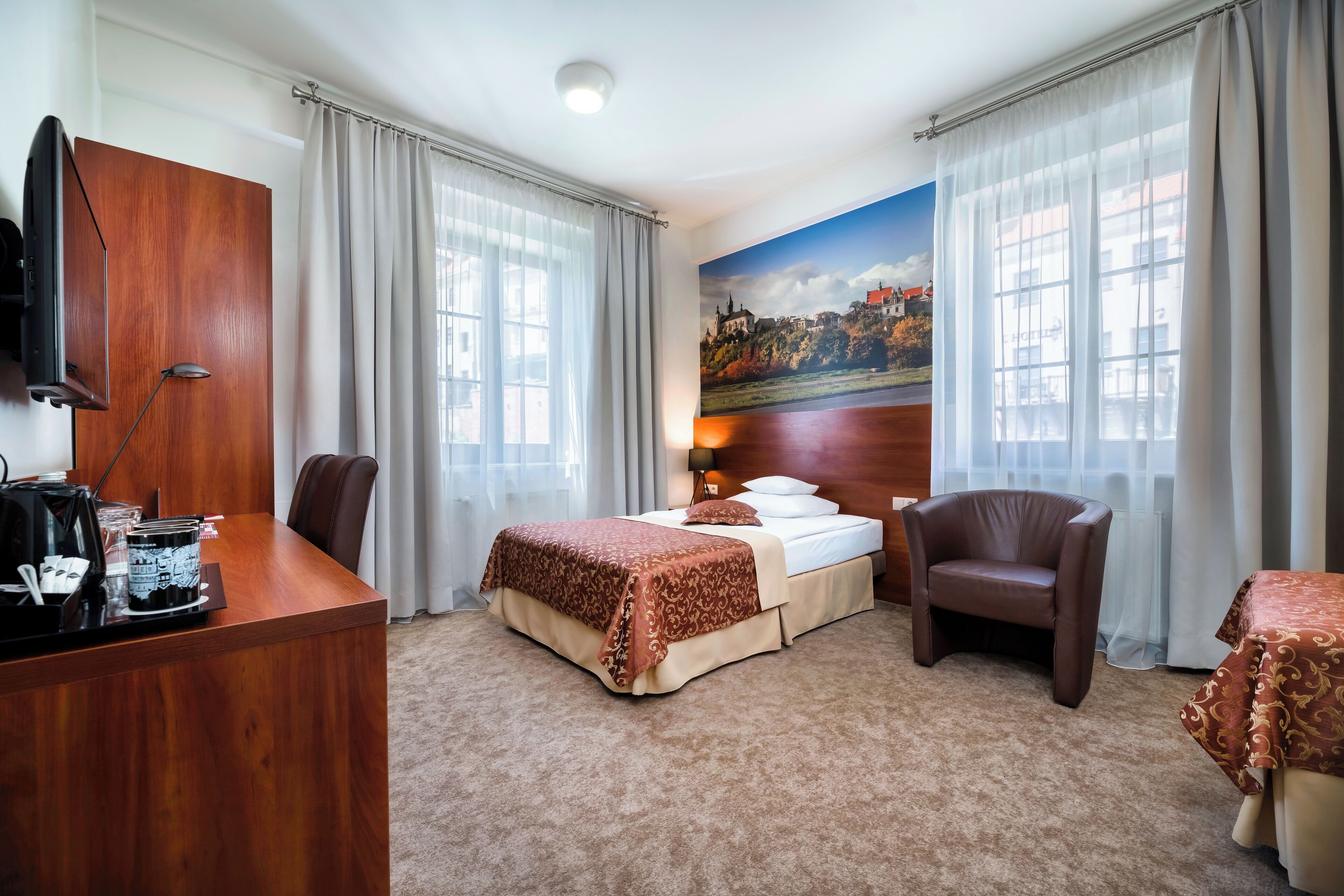 舒適雙床房 | 書桌、免費 Wi-Fi