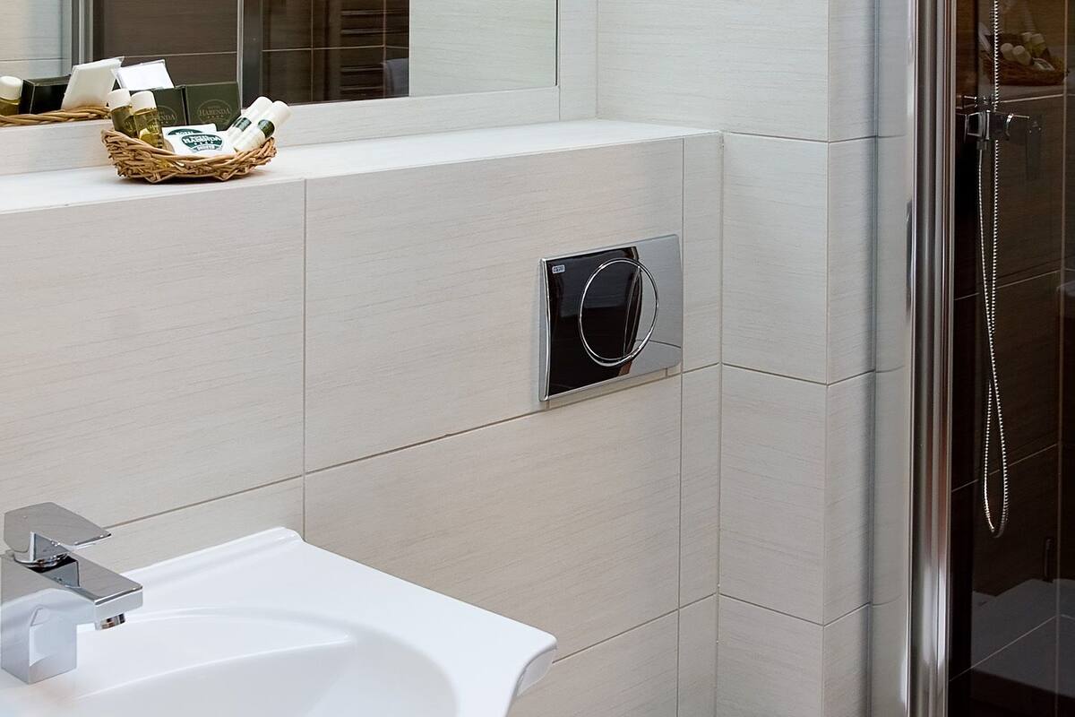 shower, designer toiletries, hair dryer, bathrobes