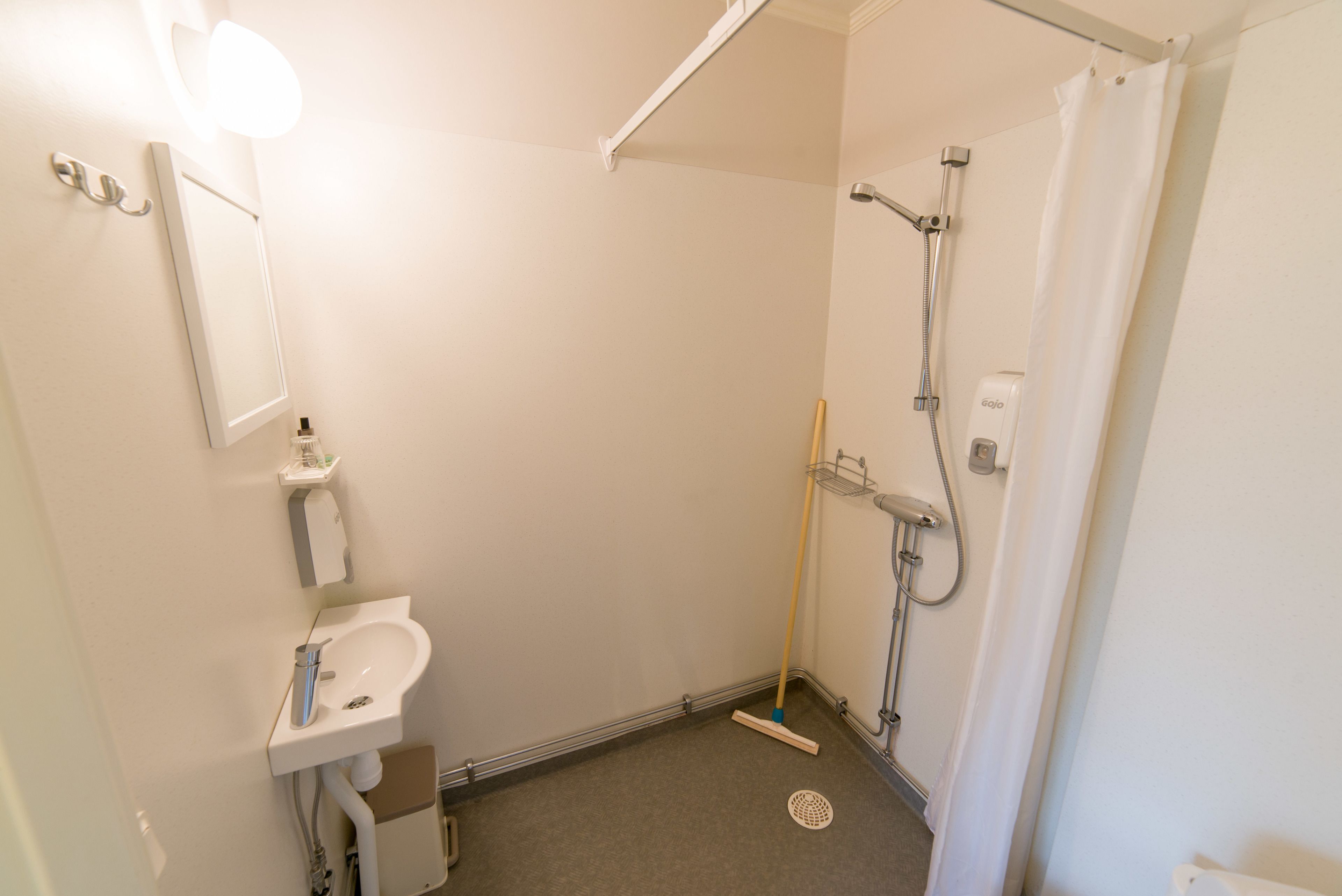 single room | bathroom | shower, hair dryer, towels