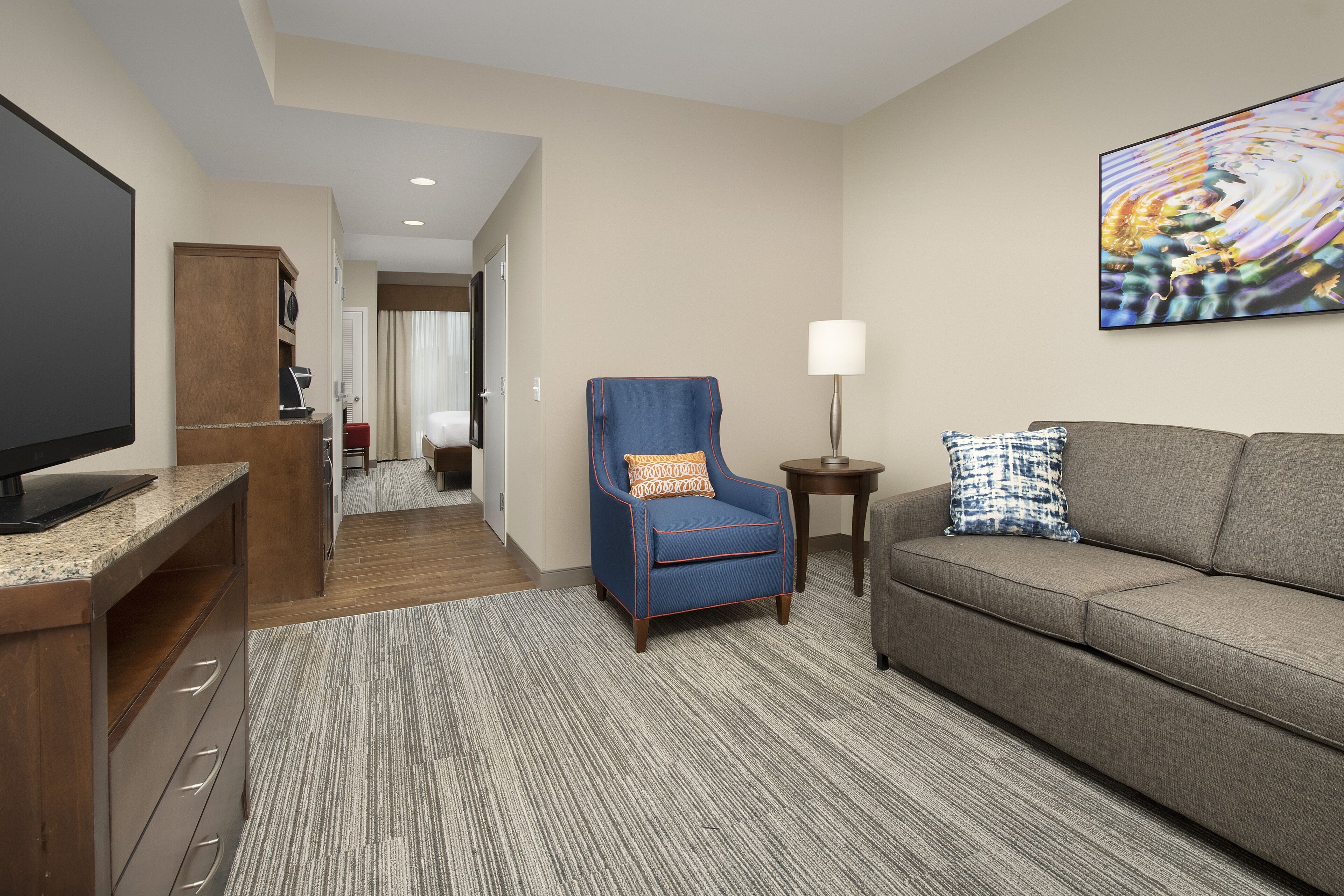 suite, 1 king bed, accessible | 1 bedroom, in-room safe, desk, laptop workspace