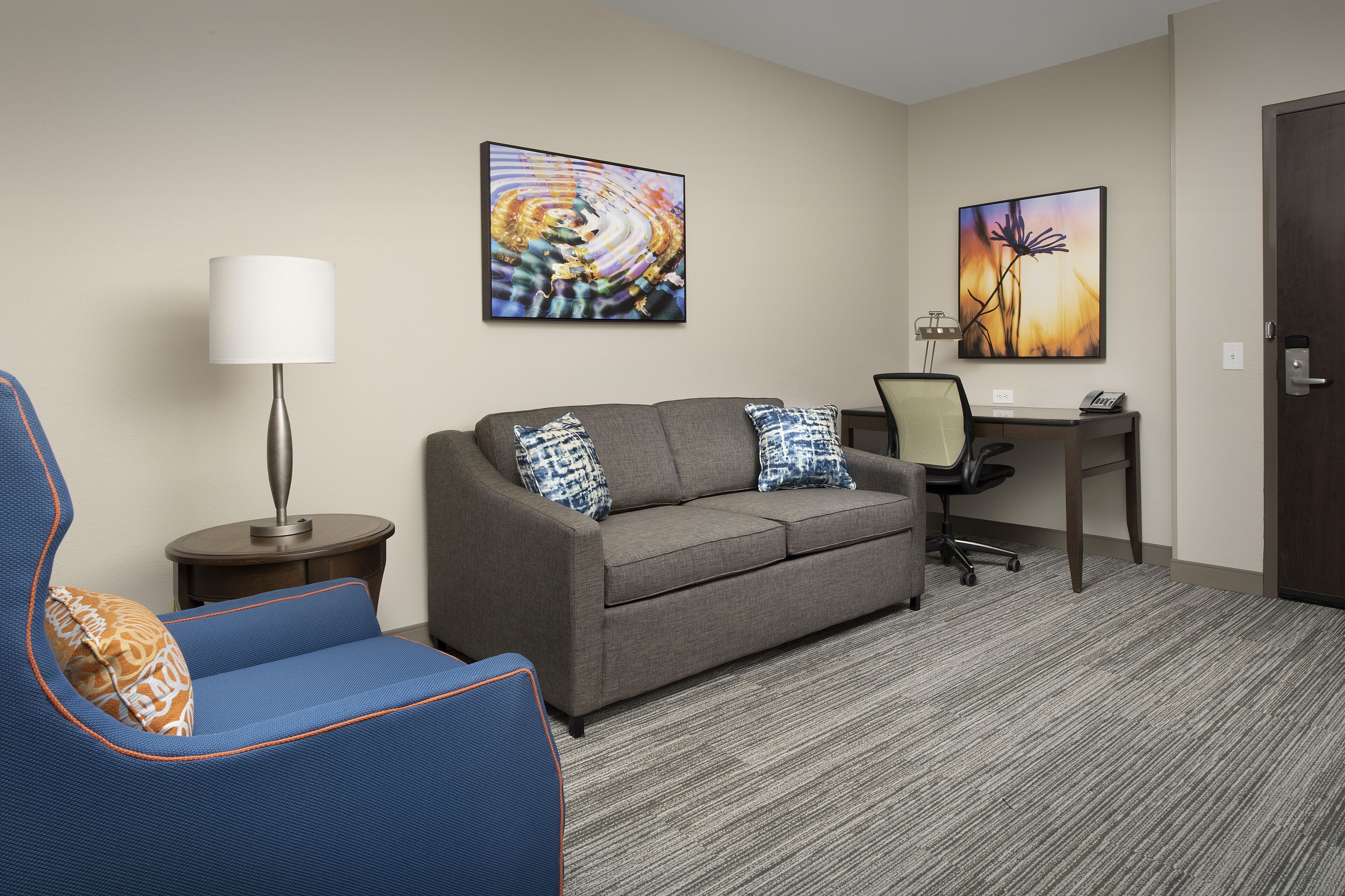 suite, 1 king bed | 1 bedroom, in-room safe, desk, laptop workspace