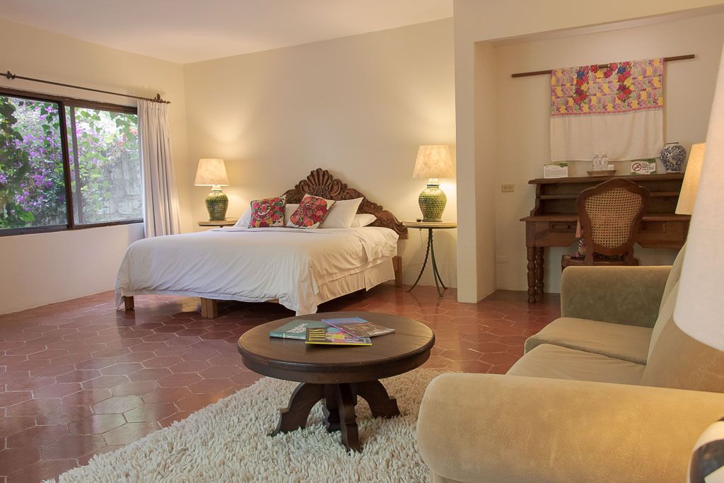 deluxe room (solo habitacion) | premium bedding, in-room safe, individually decorated, desk