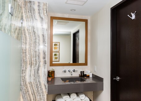 Berkeley Shore Hotel - Image 57
