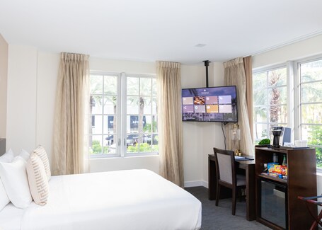 Berkeley Shore Hotel - Image 119