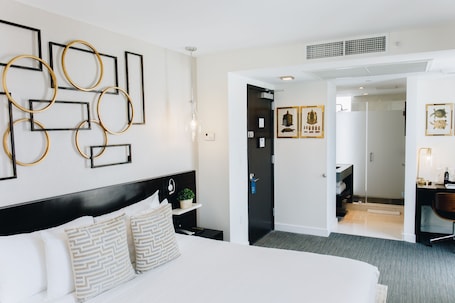 Berkeley Shore Hotel - Image 117