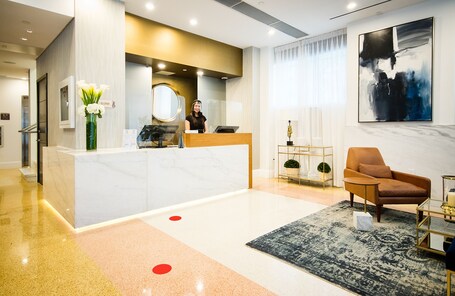 Berkeley Shore Hotel - Image 7