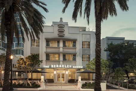 Berkeley Shore Hotel - Image 71