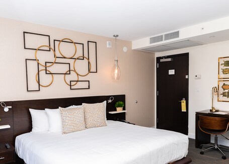 Berkeley Shore Hotel - Image 121