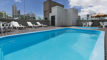 Piscina externa
