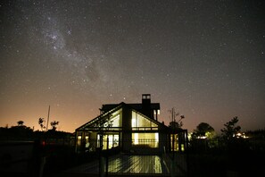 Front of property - evening/night - Pine Hill Lodge (Mapua)
