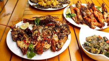 Breakfast served, alfresco dining