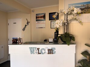 Reception - Tudor Lodge Motel (Nelson)