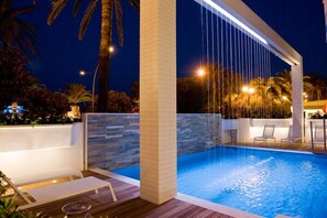 Seasonal outdoor pool, pool loungers - Residence Mareamare (Grottammare)