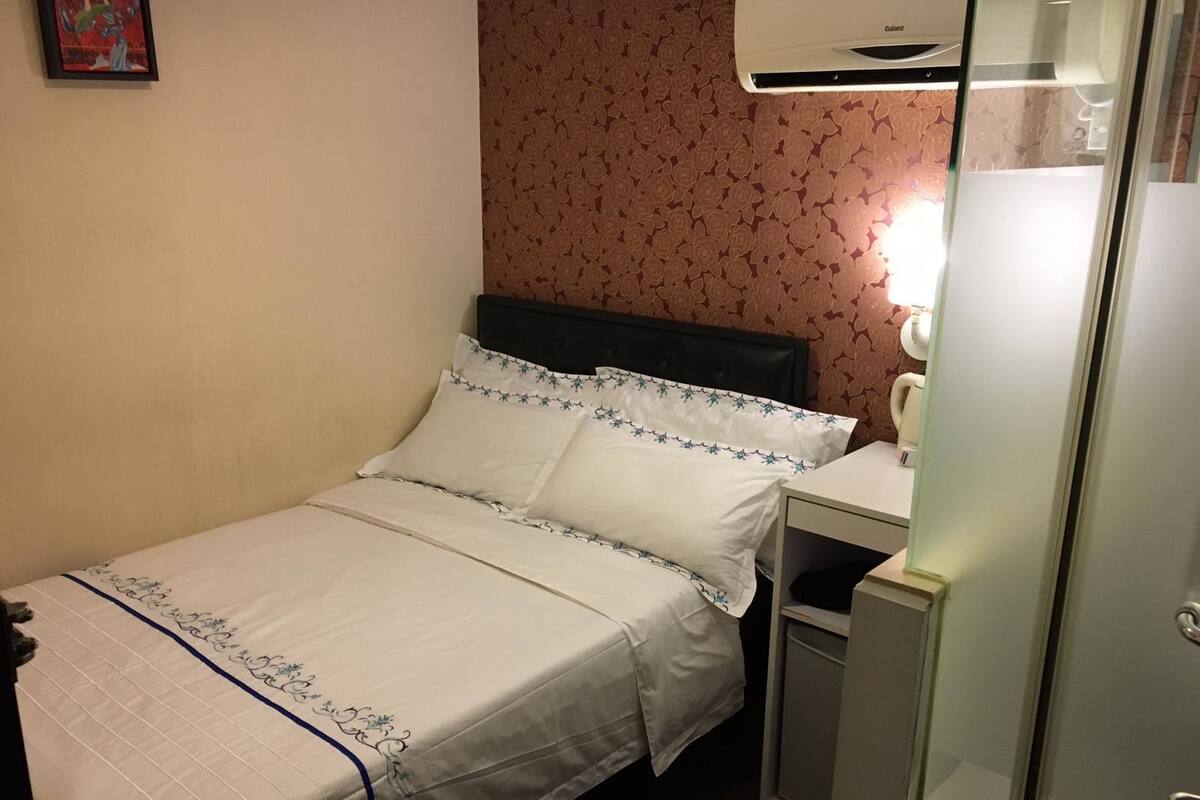 Double Room | Egyptian cotton sheets, premium bedding, down comforters, pillowtop beds