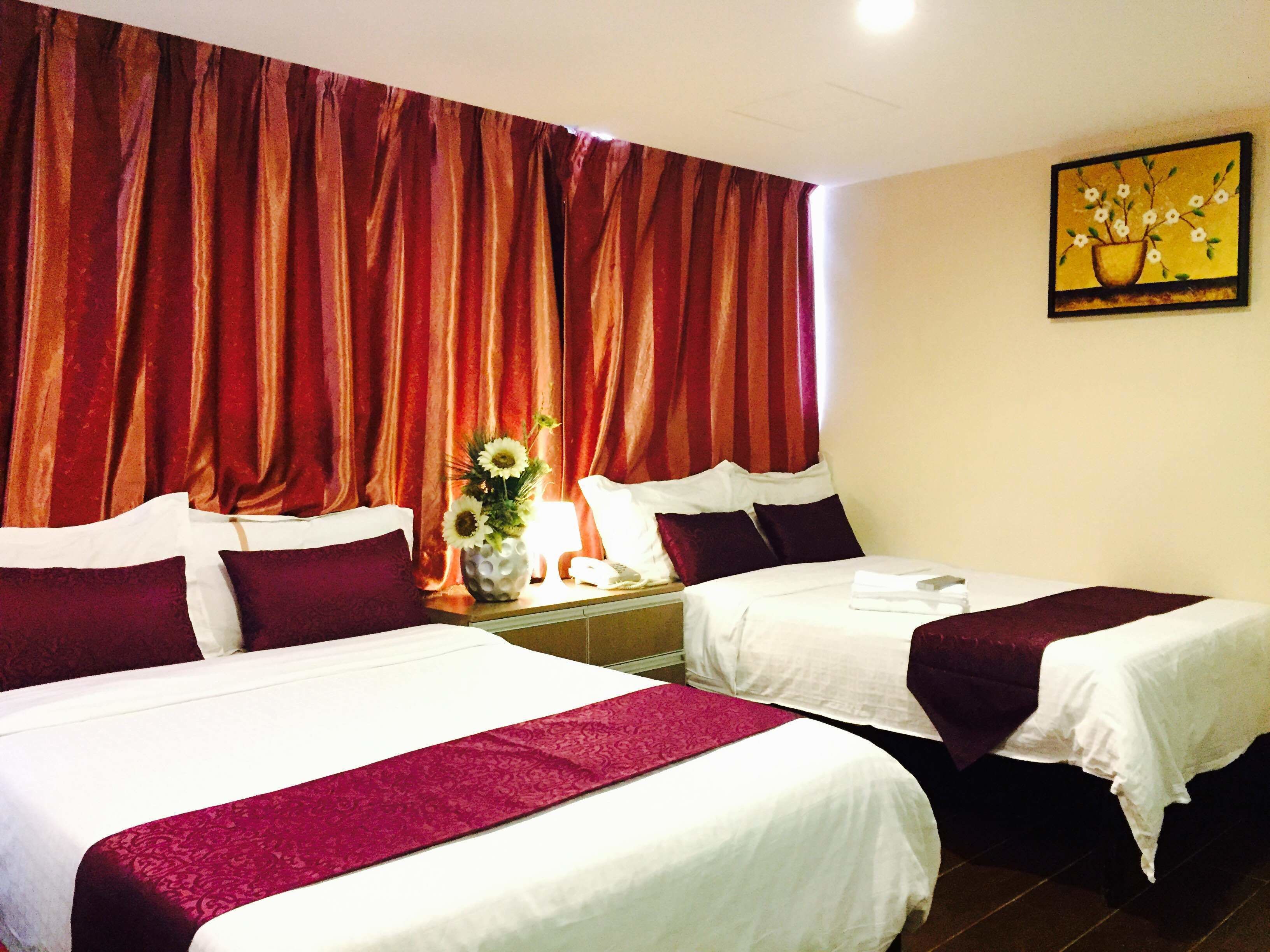 Photo - California Hotel